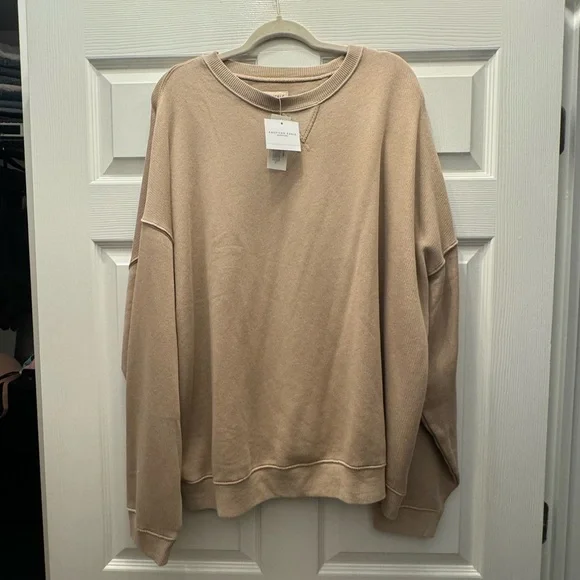 NWT AEO Crewneck - Picture 1 of 1